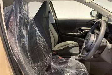 Toyota Yaris Cross Hybrid X, 2025