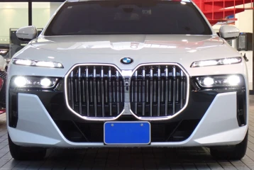 BMW 7 series 740d, 2024