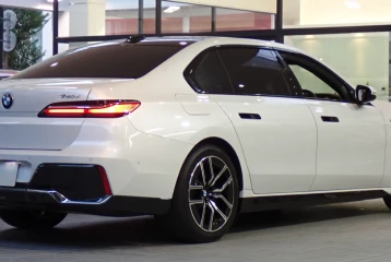 BMW 7 series 740d, 2024