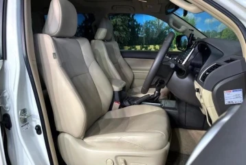 Toyota Land Cruiser Prado TX L Package, 2024