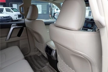 Toyota Land Cruiser Prado , 2024