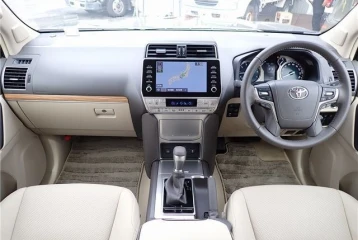 Toyota Land Cruiser Prado , 2024