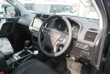 Toyota Land Cruiser Prado TX, 2023