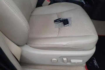 Toyota Land Cruiser Prado TX L Package, 2023