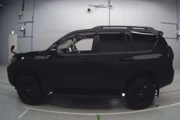 Toyota Land Cruiser Prado TX L Package, 2023
