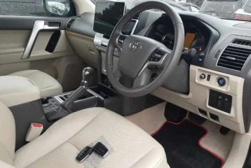 Toyota Land Cruiser Prado TX L Package, 2023