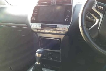 Toyota Land Cruiser Prado TX L Package, 2023