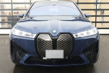 BMW iX xDrive 50, 2024