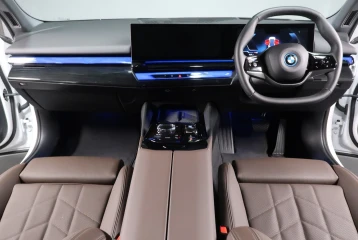 BMW i5 eDrive 40, 2024