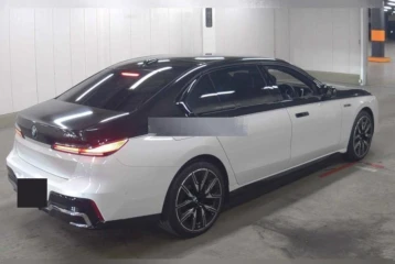 BMW i7 M70 xDrive, 2023