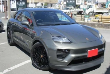 Porsche Macan 4, 2025