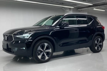 Volvo XC40 Ultimate B4 4WD, 2024