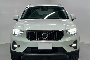 Volvo XC40 Ultimate B4 4WD, 2024