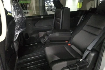 Nissan Serena Highway Star V Urban Chrome, 2022