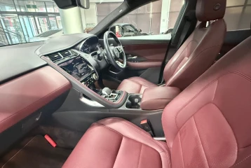 Jaguar E-Pace R-Dynamic SE 2.0L P250, 2022