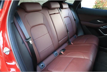 Jaguar E-Pace R-Dynamic SE 2.0L P250, 2022