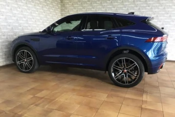 Jaguar E-Pace R-Dynamic SE 2.0L P250, 2023
