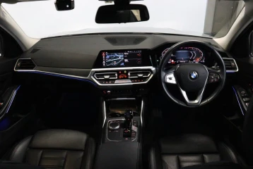 BMW 3 series 318i, 2021
