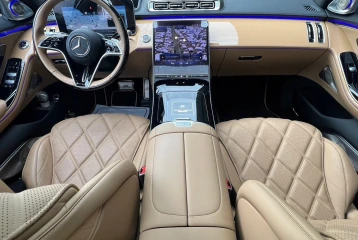 Mercedes S class Maybach 680, 2023