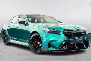 BMW M5 , 2025