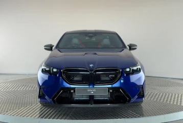BMW M5 , 2025
