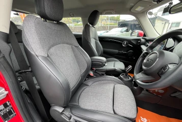 Mini Hatch 3-door Cooper DCT, 2021