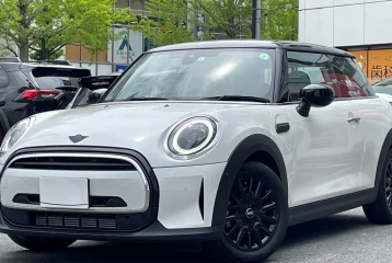 Mini Hatch 3-door Cooper DCT, 2023