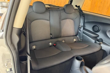 Mini Hatch 3-door Cooper DCT, 2024