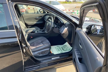 Toyota Crown Hybrid S, 2022