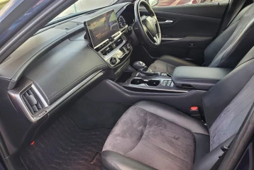 Toyota Crown Hybrid S, 2022