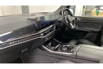 BMW X7 xDrive 20i M Sport, 2024