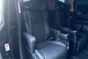 Toyota Alphard SC, 2025