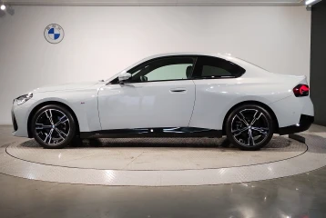 BMW 2 series 220i, 2024