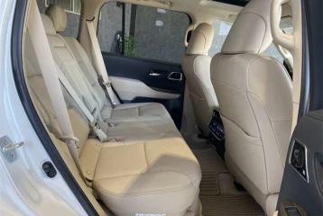 Toyota Land Cruiser 300 ZX Modellista, 2024