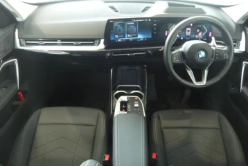 BMW iX1 xDrive30 xLine, 2023