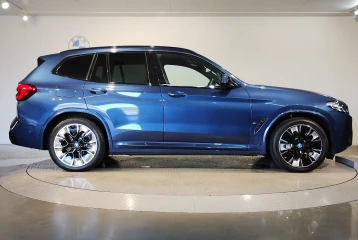 BMW iX3 , 2023