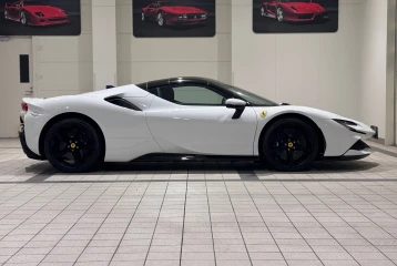 Ferrari SF90 Spider , 2024