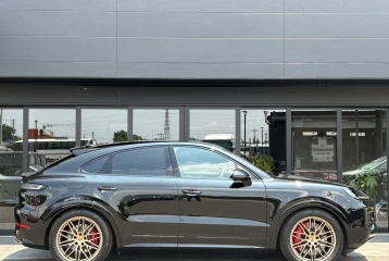 Porsche Cayenne Coupe GTS, 2024
