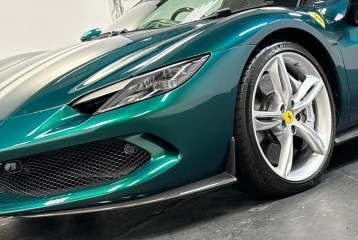 Ferrari 296 GTB , 2023