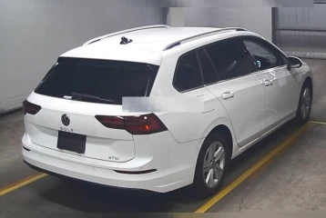 Volkswagen Golf Variant 1.0 eTSI Active, 2022