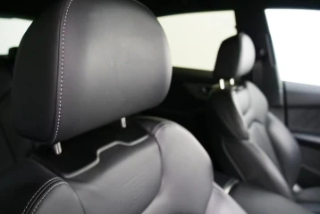 Audi Q8 55 TFSI Quattro S line, 2022