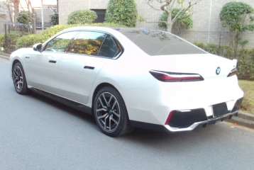 BMW i7 xDrive 60 M Sport, 2023