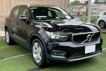 Volvo XC40 B4 Momentum, 2023