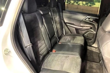 Mitsubishi Outlander PHEV 2.4 (5-Seater), 2022