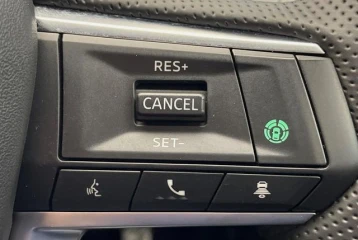 Mitsubishi Outlander PHEV 2.4 (5-Seater), 2023