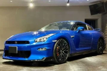 Nissan GT-R Premium Edition, 2023