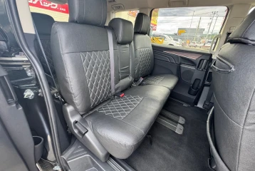 Mitsubishi Delica d:5 , 2023