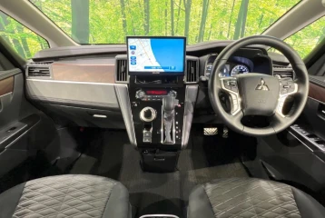 Mitsubishi Delica d:5 , 2024