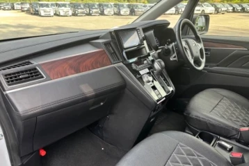 Mitsubishi Delica d:5 , 2022