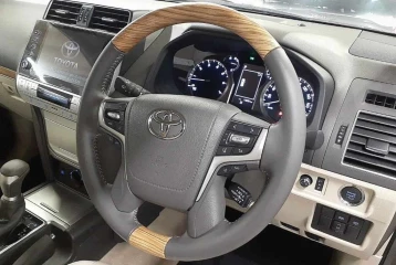 Toyota Land Cruiser Prado TX L Package, 2022